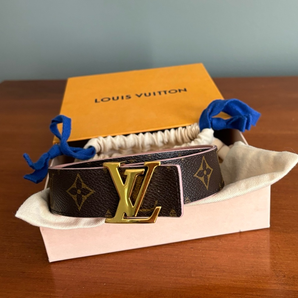 Louis Vuitton women’s belt